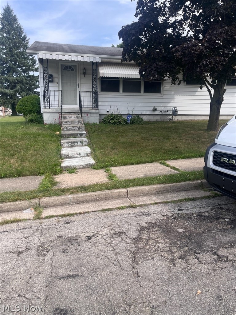 1000 Beacon Street Property Photo 1
