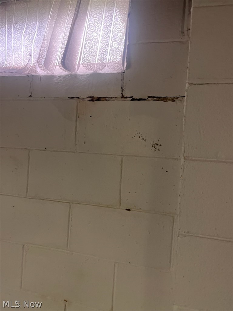 1000 Beacon Street Property Photo 34