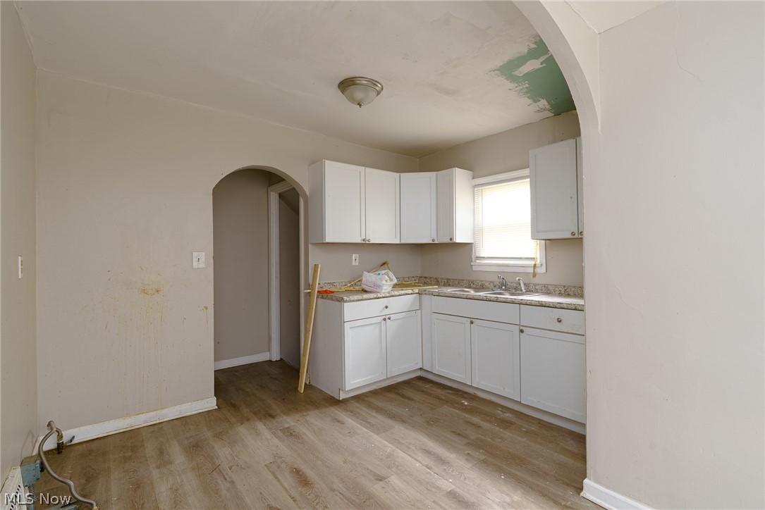 4212 E 147th Street Property Photo 6