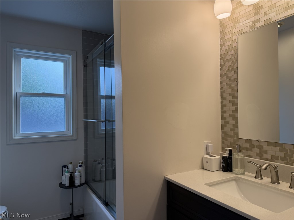 907 Glenview Drive Property Photo 39