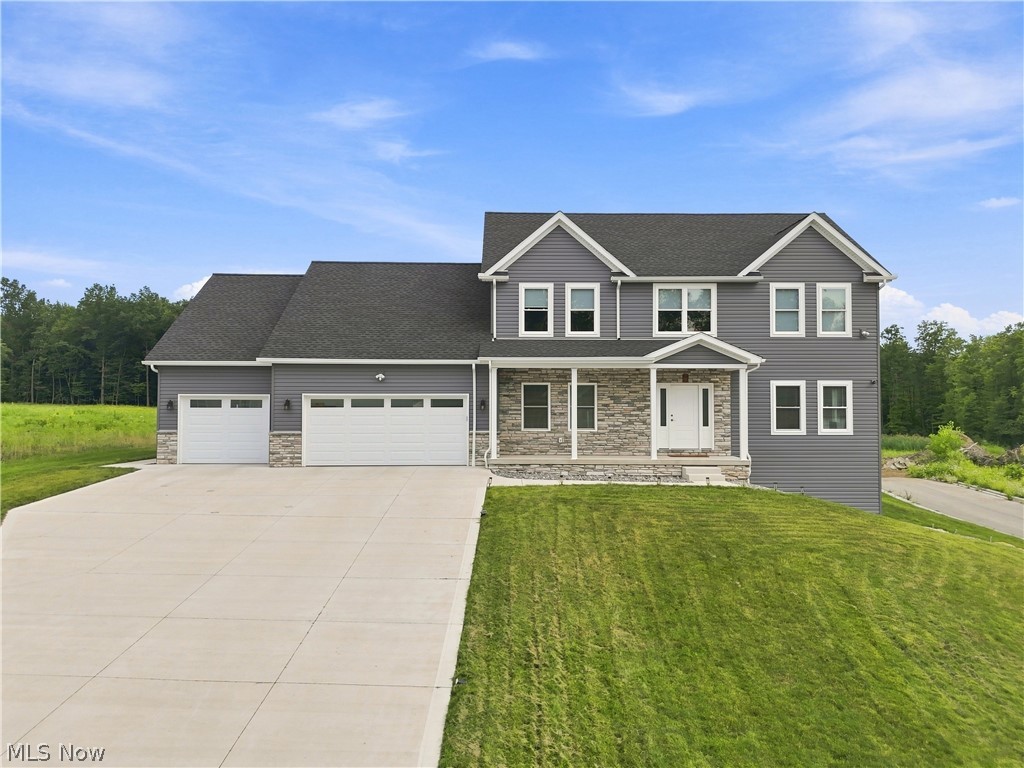 6385 Meander Glen Drive Property Photo 1