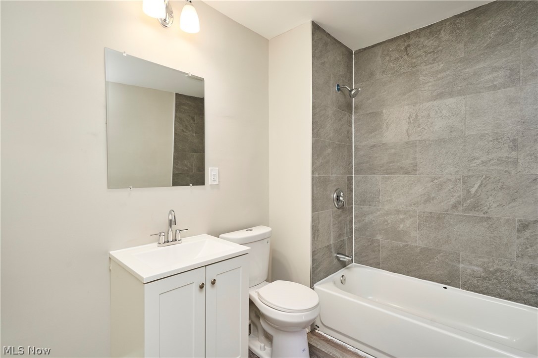 9100 Miles Avenue Property Photo 13