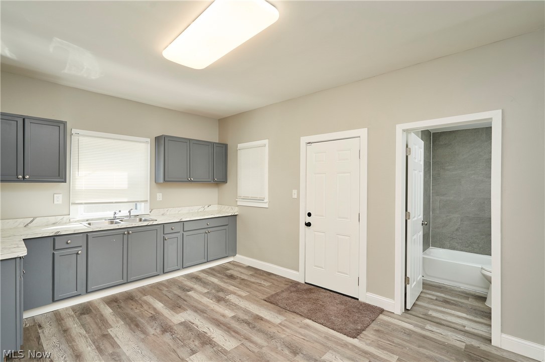 9100 Miles Avenue Property Photo 26