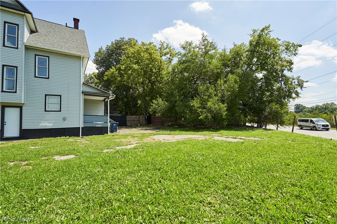 9100 Miles Avenue Property Photo 30