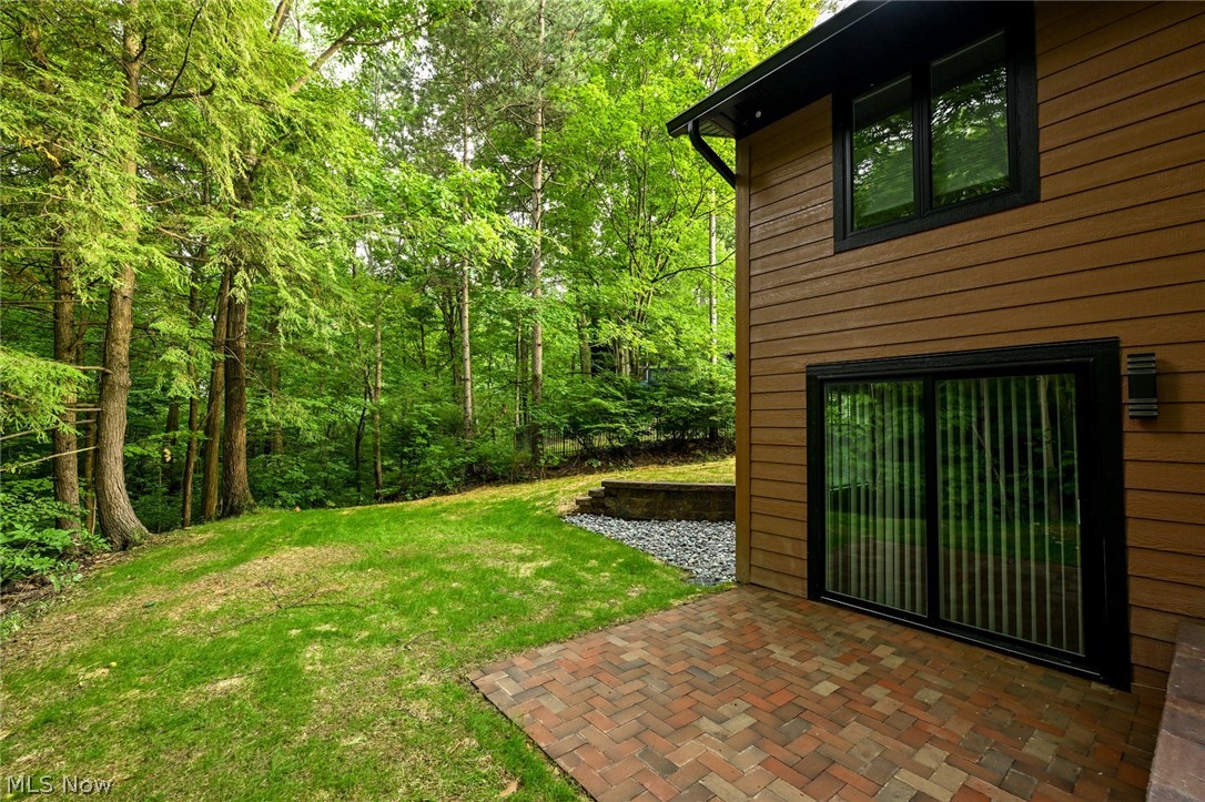 6567 Queens Way Property Photo 9