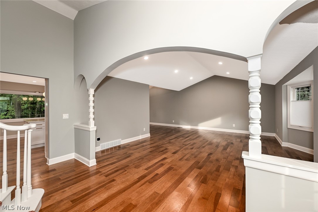 6567 Queens Way Property Photo 16