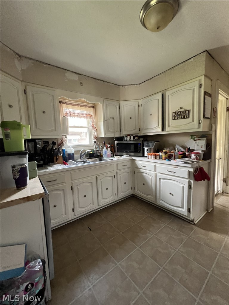1891 E 33rd Street Property Photo 5