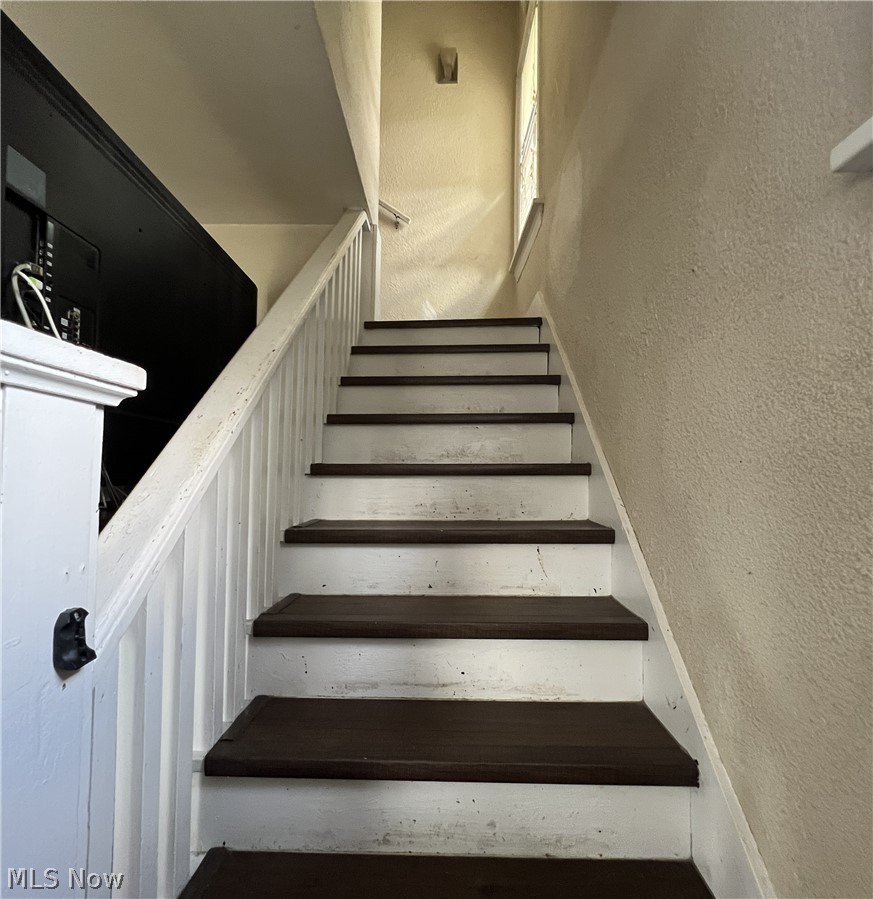 1891 E 33rd Street Property Photo 12