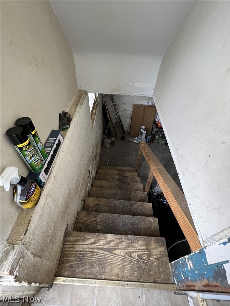 1891 E 33rd Street Property Photo 22