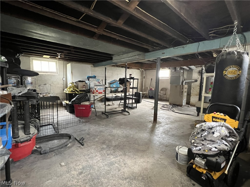 1891 E 33rd Street Property Photo 25