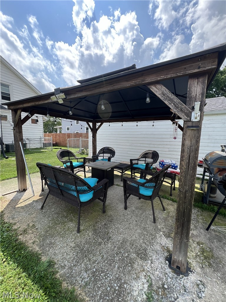 1891 E 33rd Street Property Photo 26