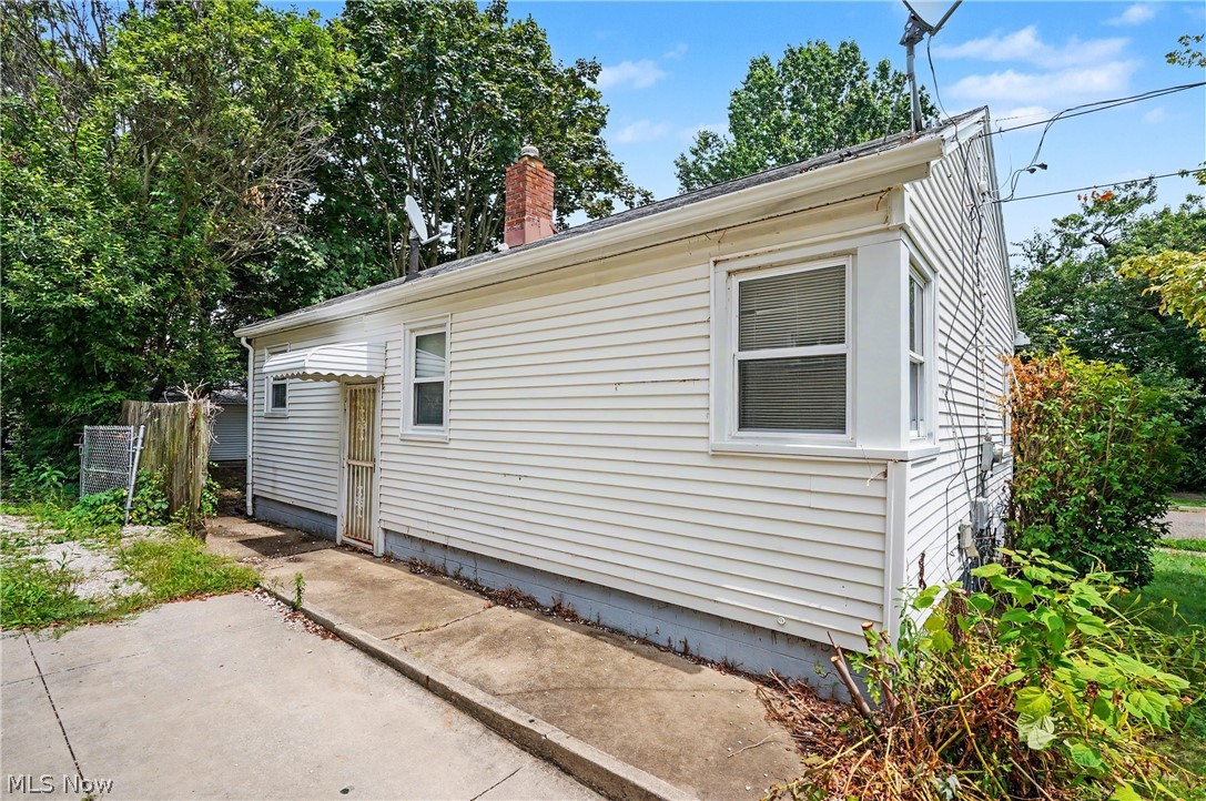 1761 Marks Avenue Property Photo 7