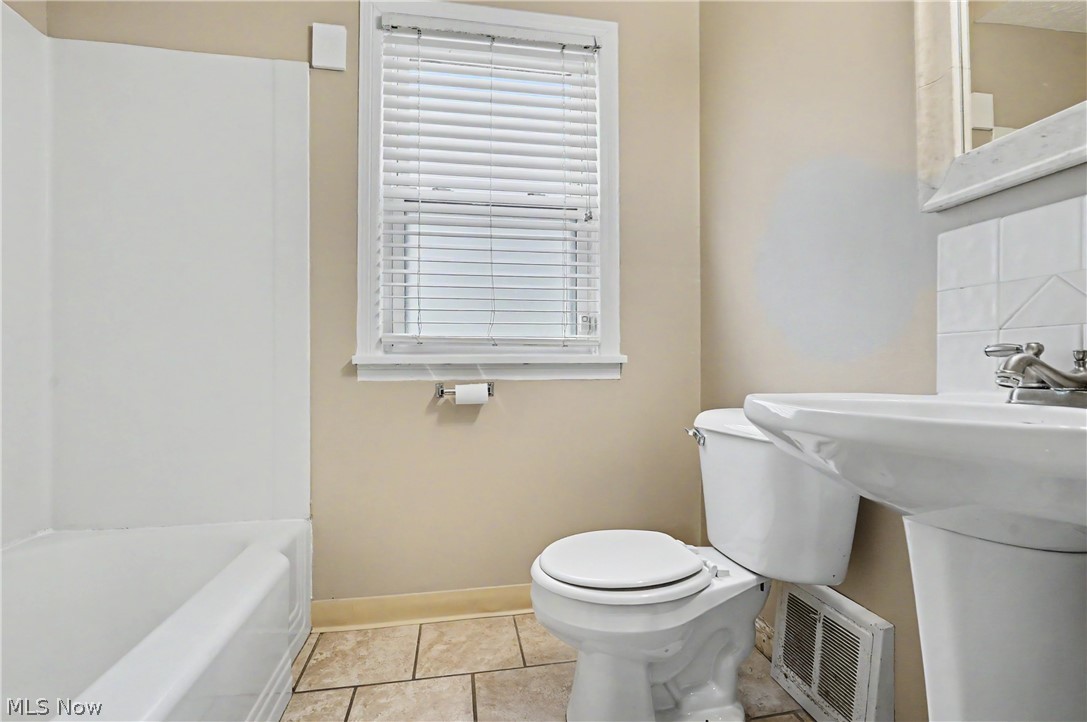 1761 Marks Avenue Property Photo 21