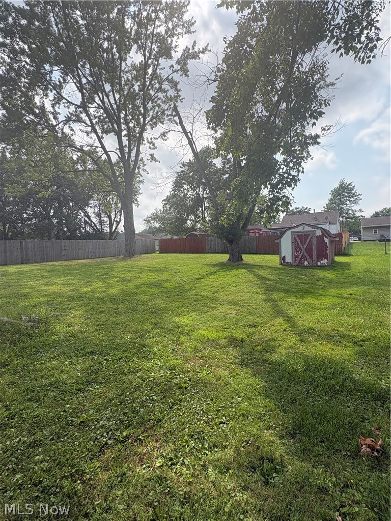 140 Aldrich Property Photo 20