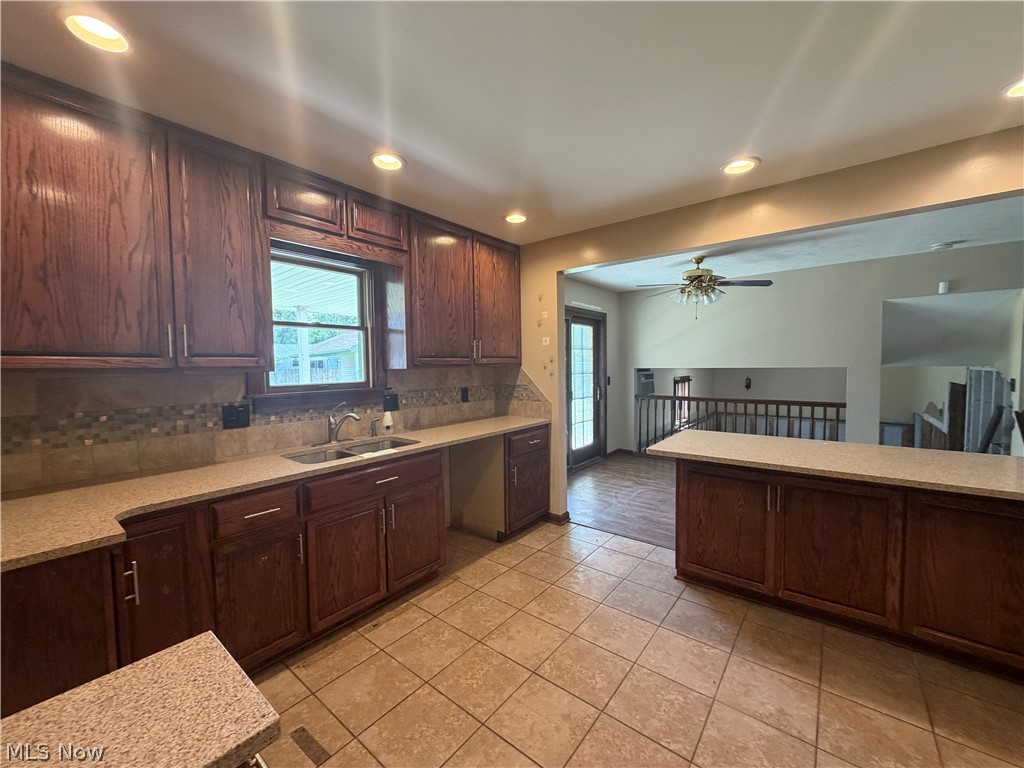 615 Bowling Green Circle Property Photo 4