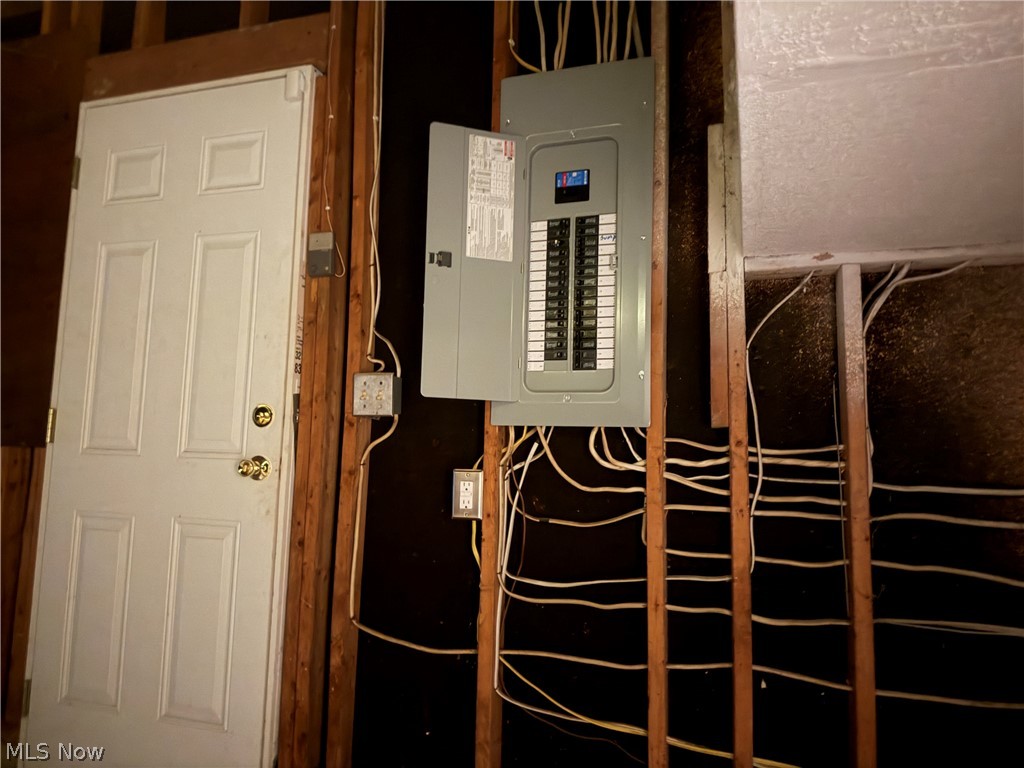 615 Bowling Green Circle Property Photo 11