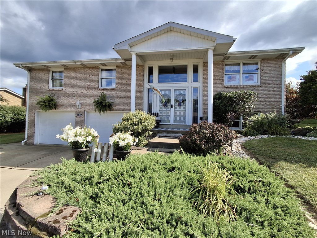 136 Tera Manor Property Photo 4
