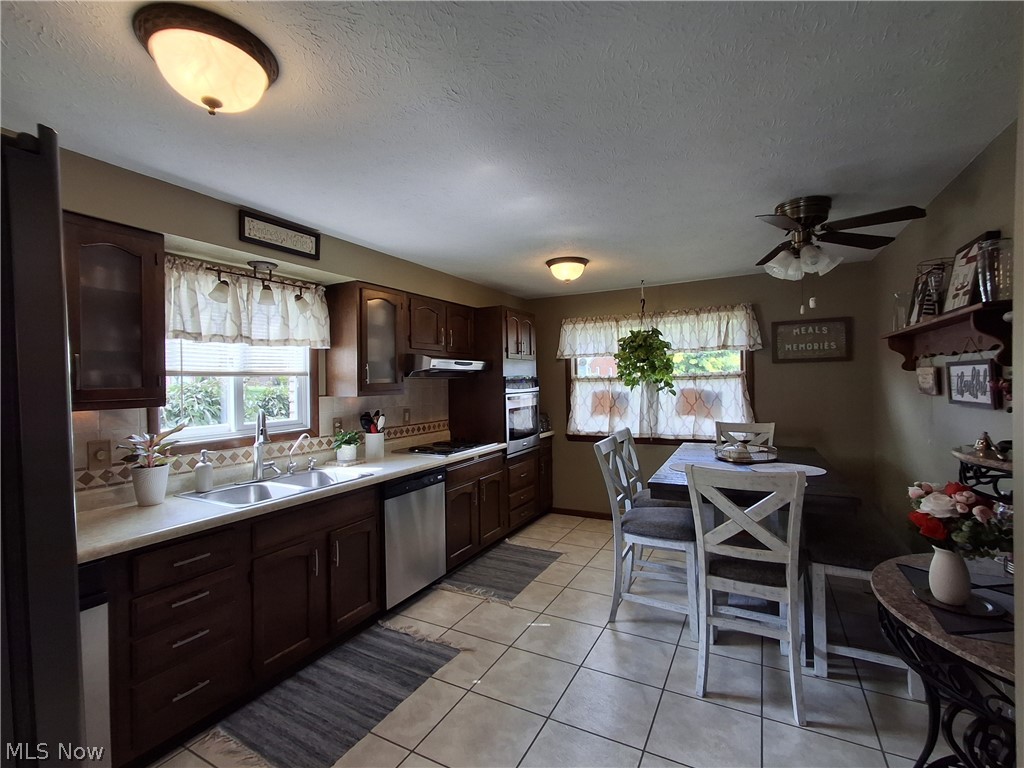 136 Tera Manor Property Photo 10