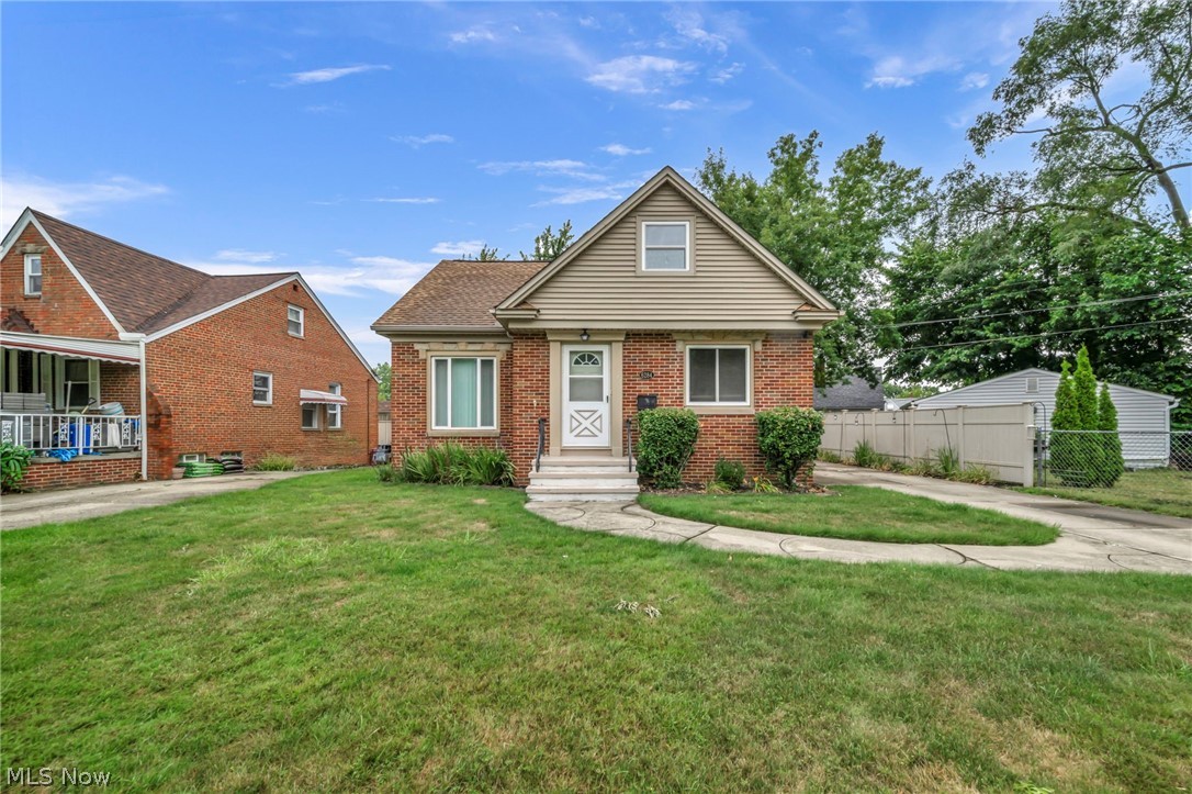 6284 Holburn Road Property Photo 2