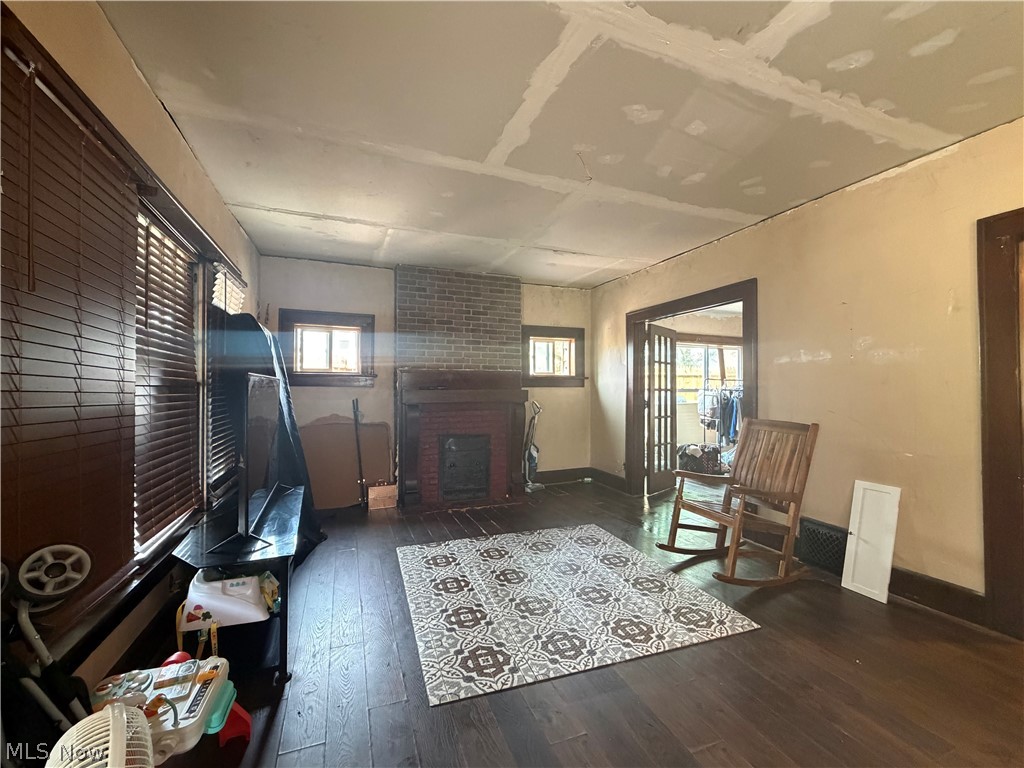 117 Colonial Boulevard Ne Property Photo 7