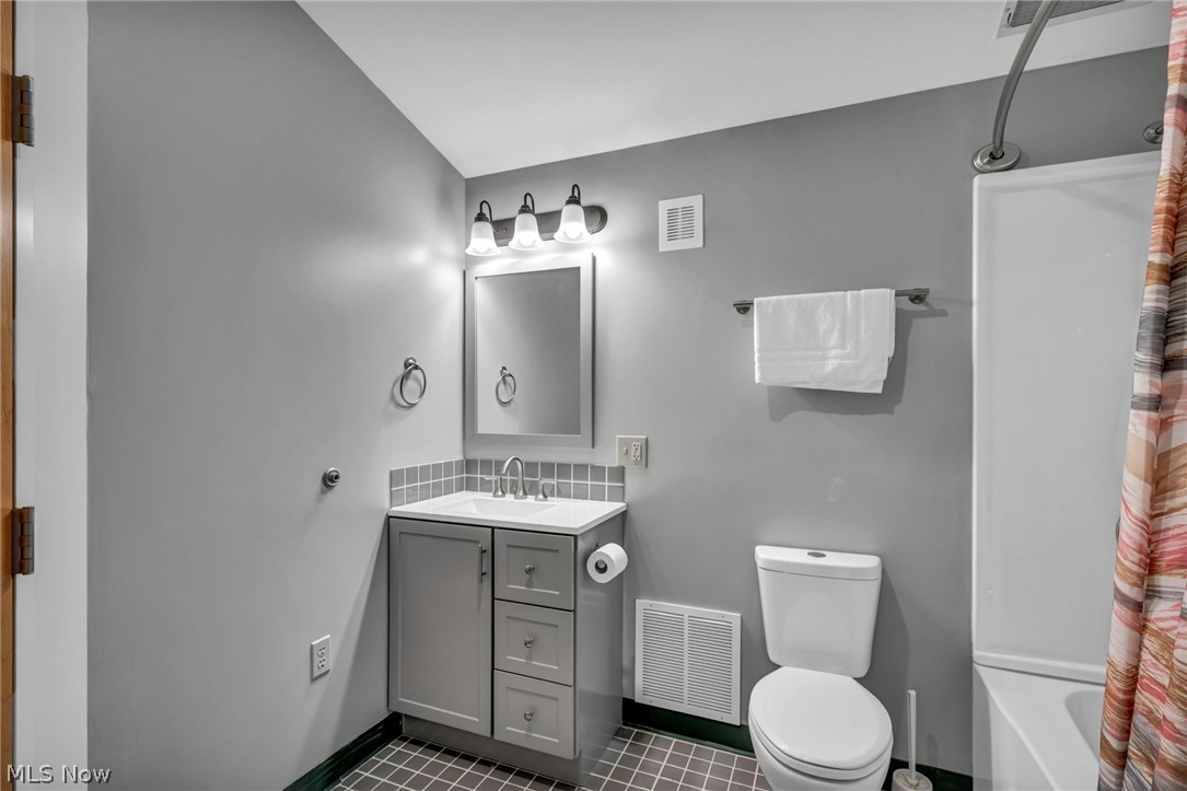 2039 E Harbor Road Property Photo 8