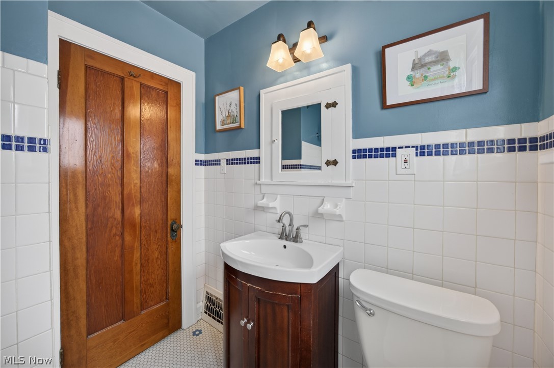 6306 Wilber Avenue Property Photo 23