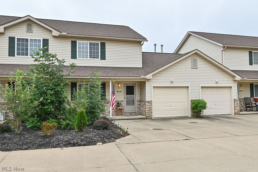 820 Doty Drive Property Photo 1