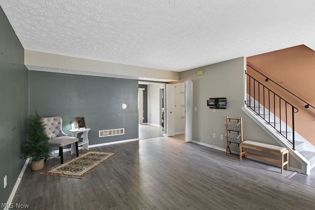 820 Doty Drive Property Photo 4