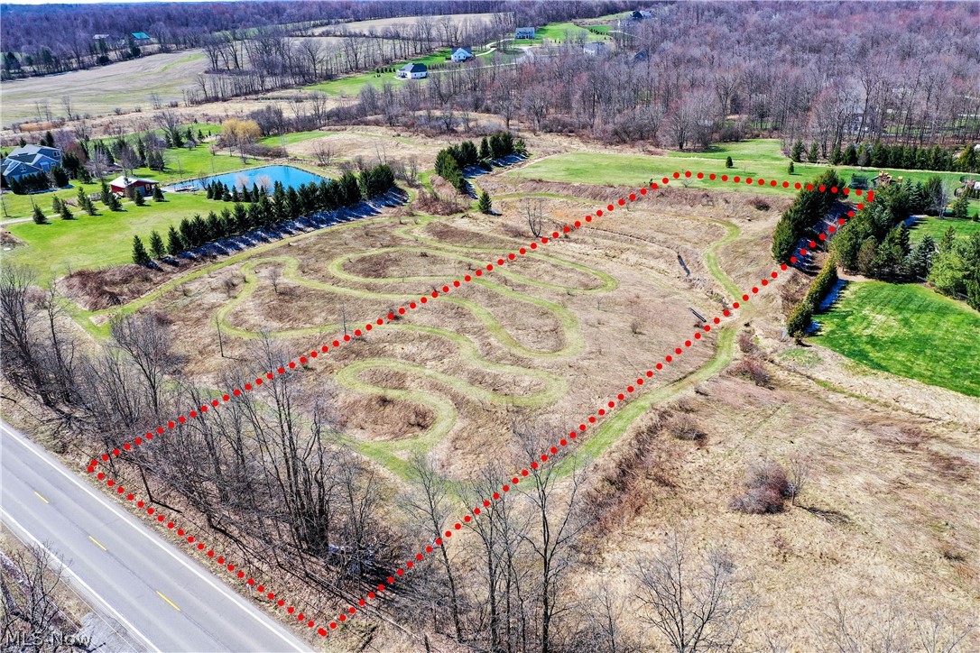 16976 Ravenna Road Property Photo 1