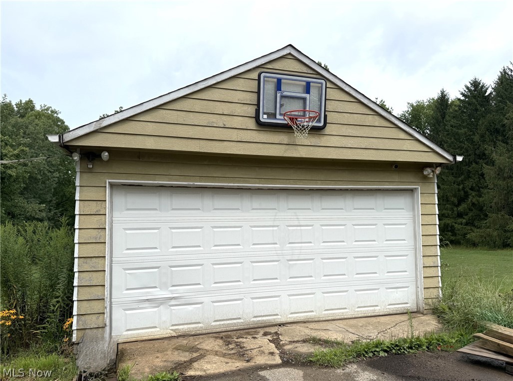 10990 Mayfield Road Property Photo 18