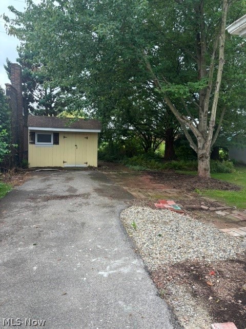 18061 Derr Avenue Property Photo 29