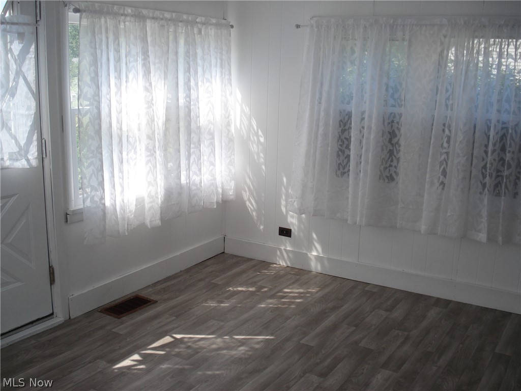 852 S Broadway Property Photo 10