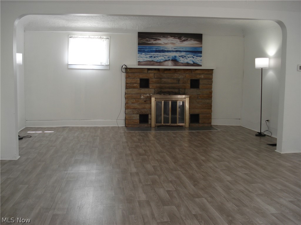852 S Broadway Property Photo 13