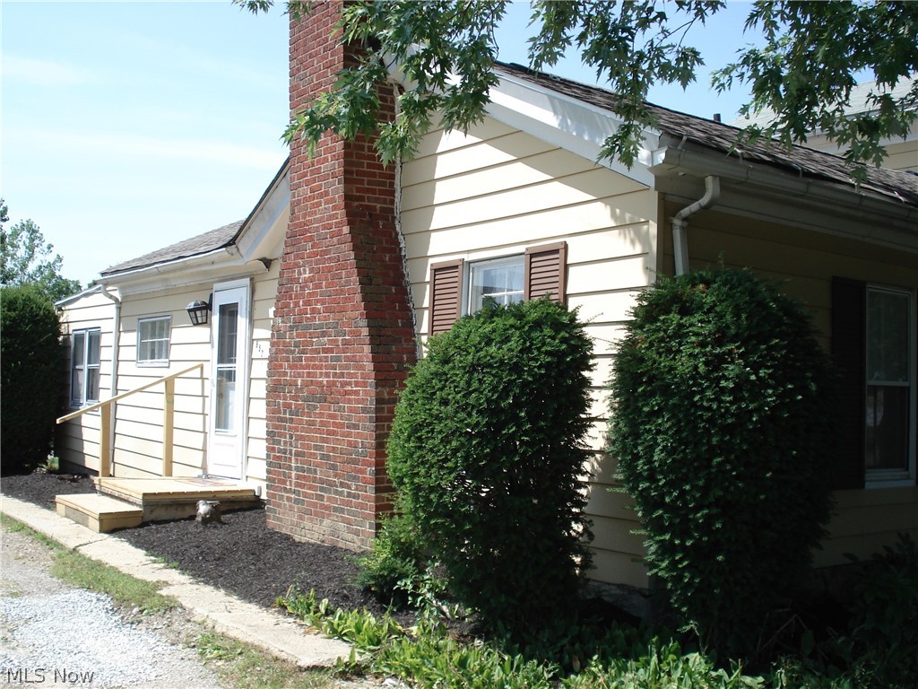 852 S Broadway Property Photo 23