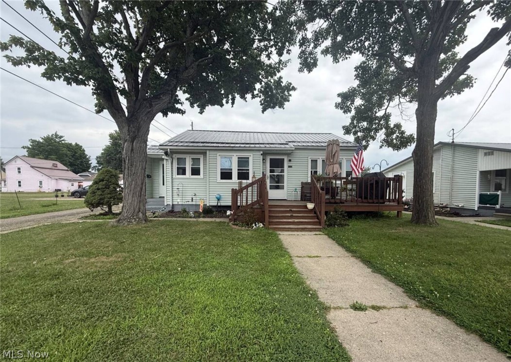 440 Center Street Property Photo 1