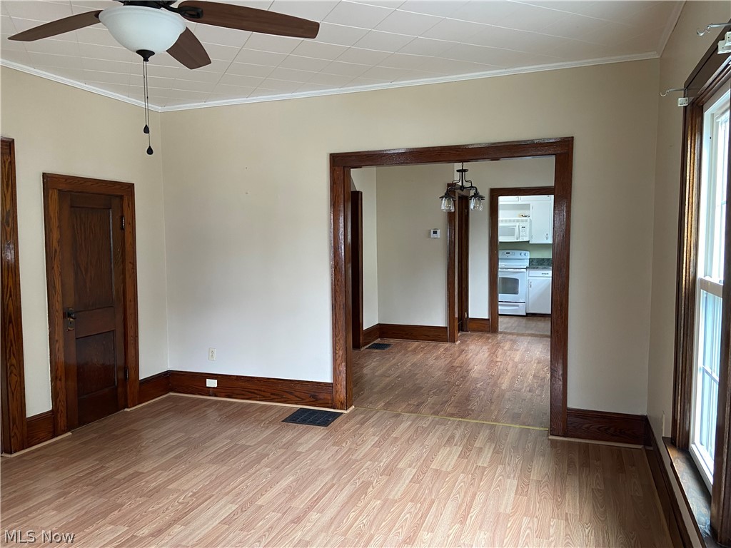 528 S River Street Property Photo 9