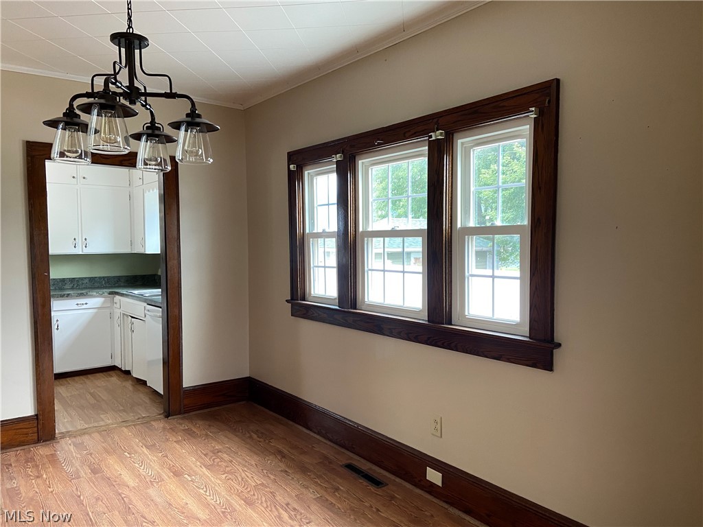 528 S River Street Property Photo 10