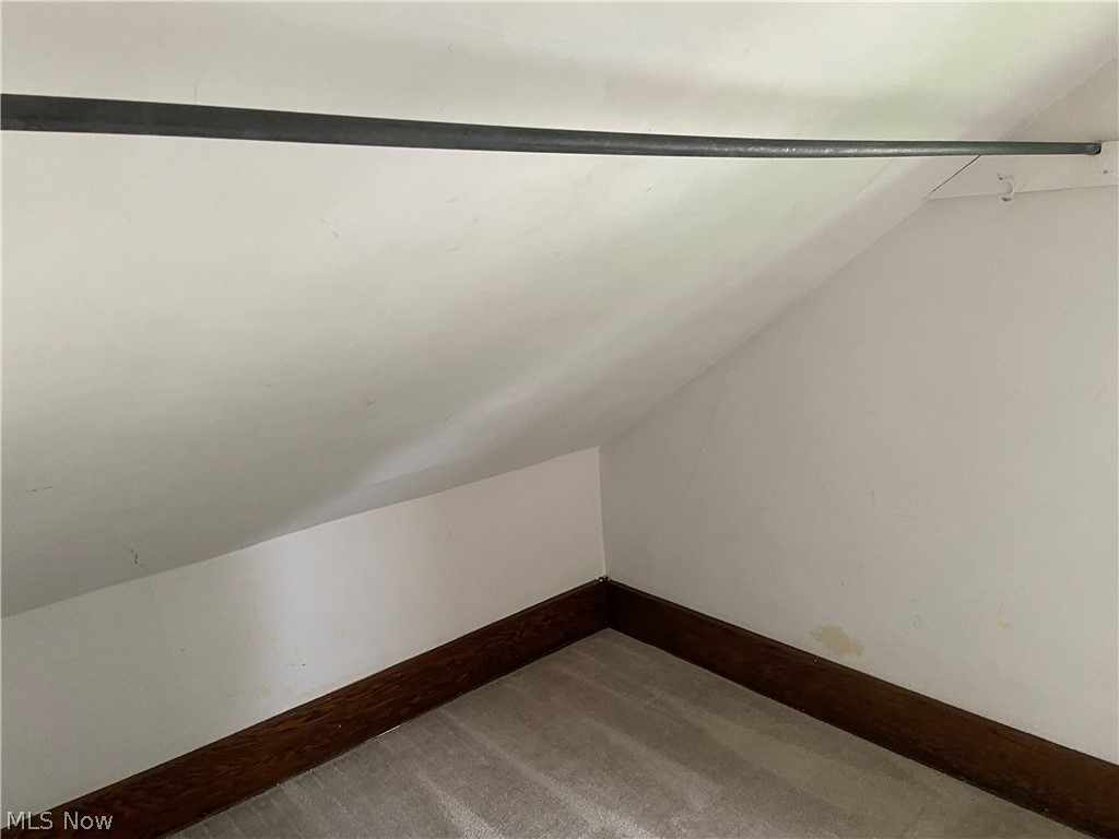 528 S River Street Property Photo 37