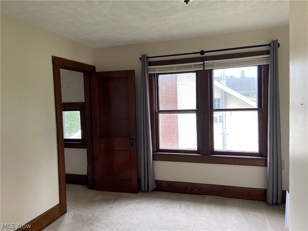 528 S River Street Property Photo 38