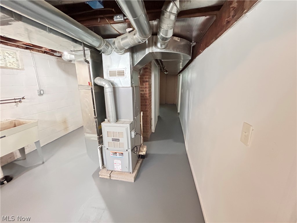 168 Henry Street Property Photo 25
