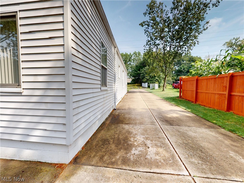 320 Ontario Street Property Photo 6