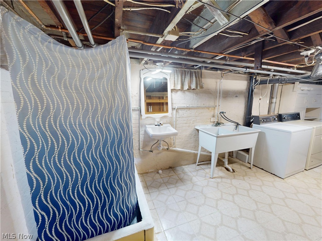 320 Ontario Street Property Photo 24