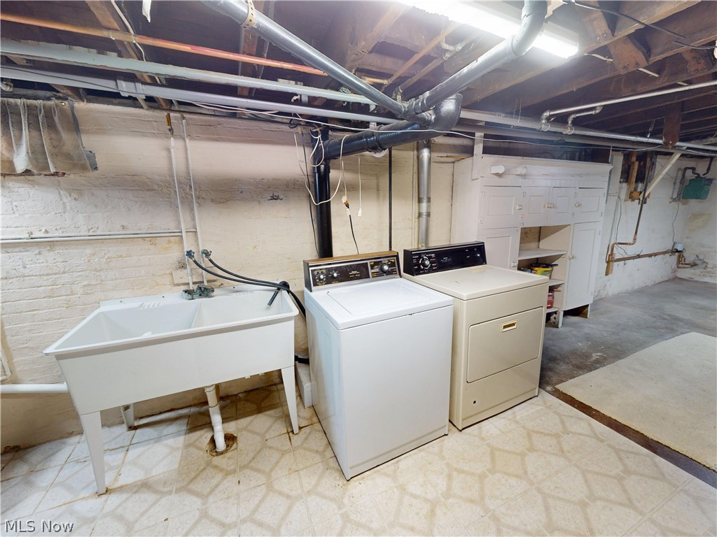 320 Ontario Street Property Photo 25