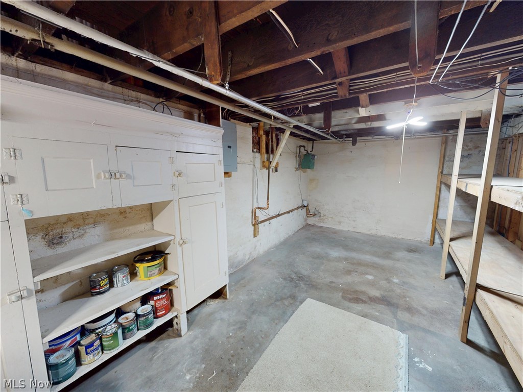 320 Ontario Street Property Photo 27