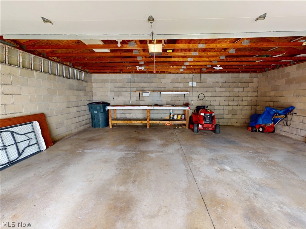 320 Ontario Street Property Photo 28