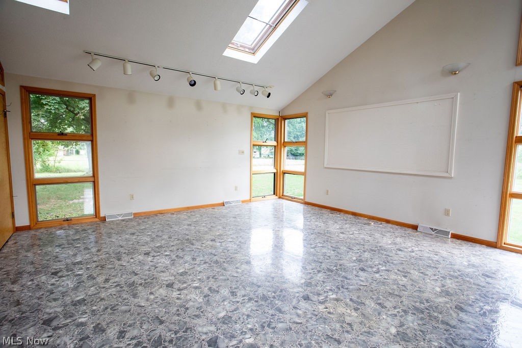 265 Richards Drive Property Photo 21