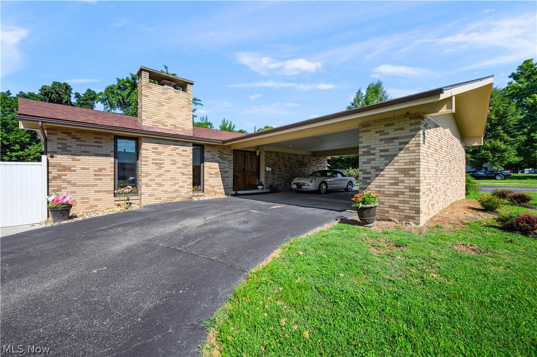 609 Thomas Street Property Photo 1
