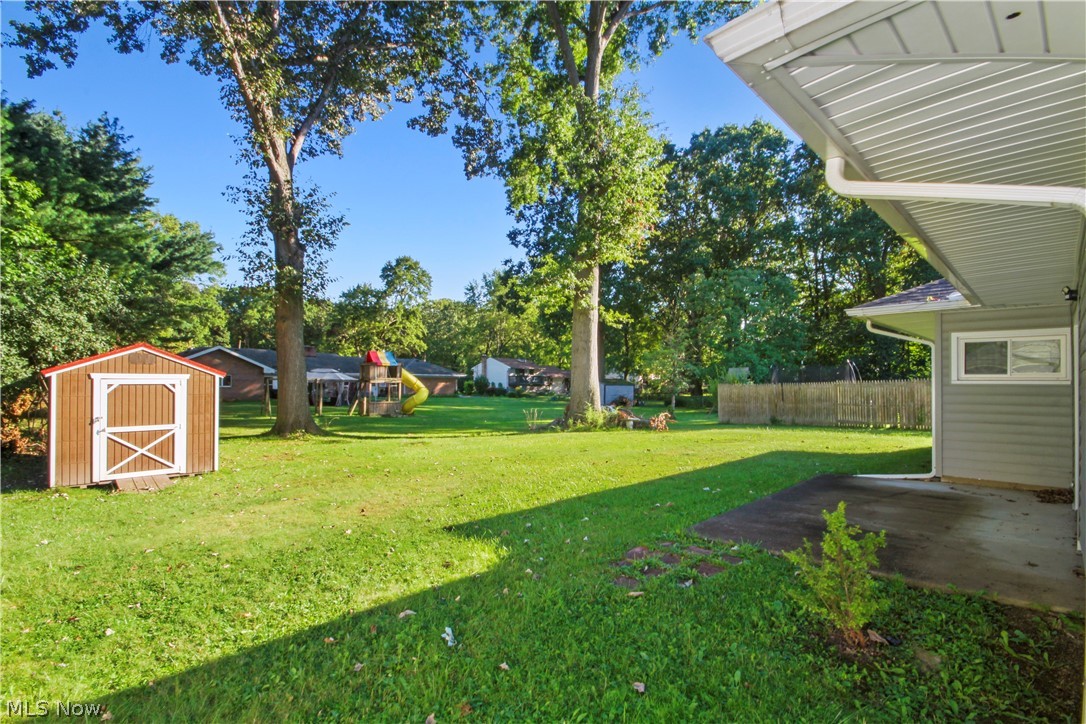 4171 Riverside Drive Property Photo 5