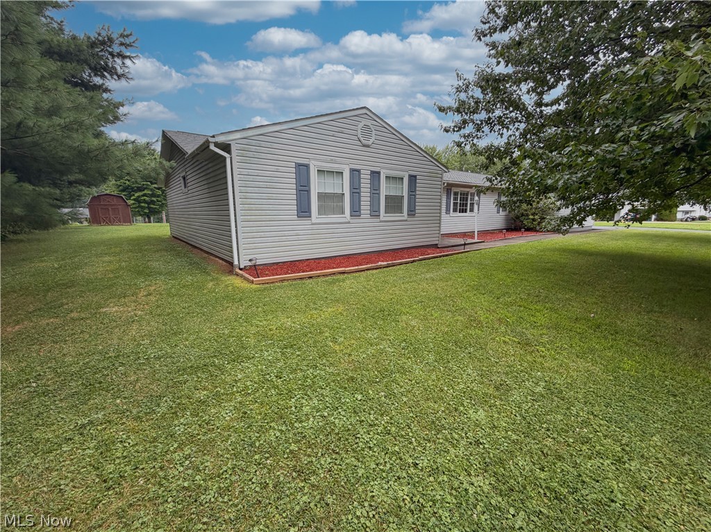 46567 Winston Drive Property Photo 5
