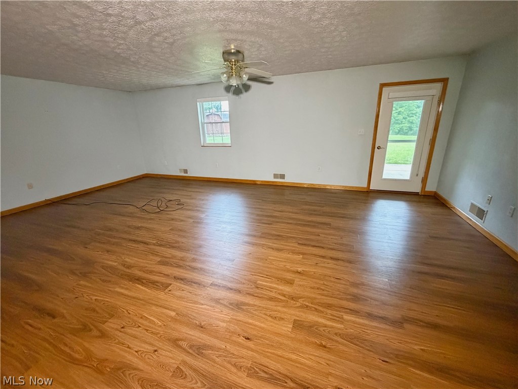 46567 Winston Drive Property Photo 14